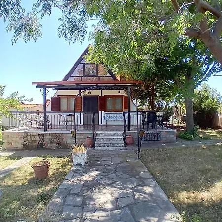 Jeni's Nyaraló Néa Iráklia