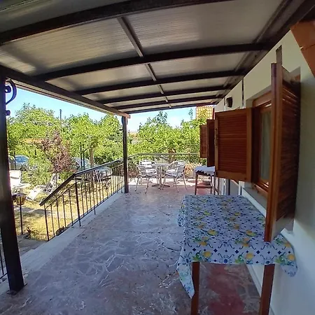 Nyaraló Jeni's Néa Iráklia