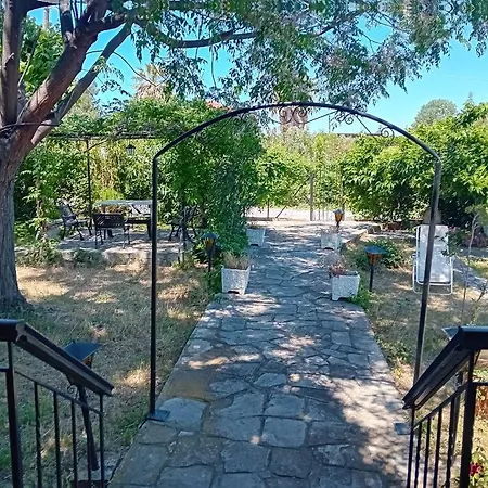 Jeni's Néa Iráklia